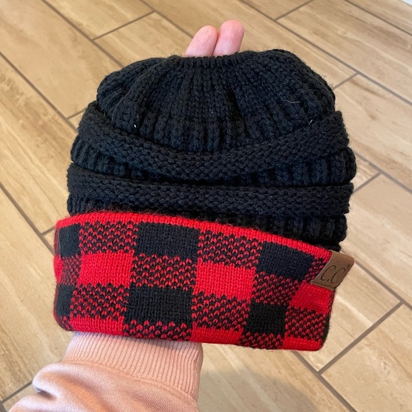 CC ponytail beanie - Picture 2 of 2
